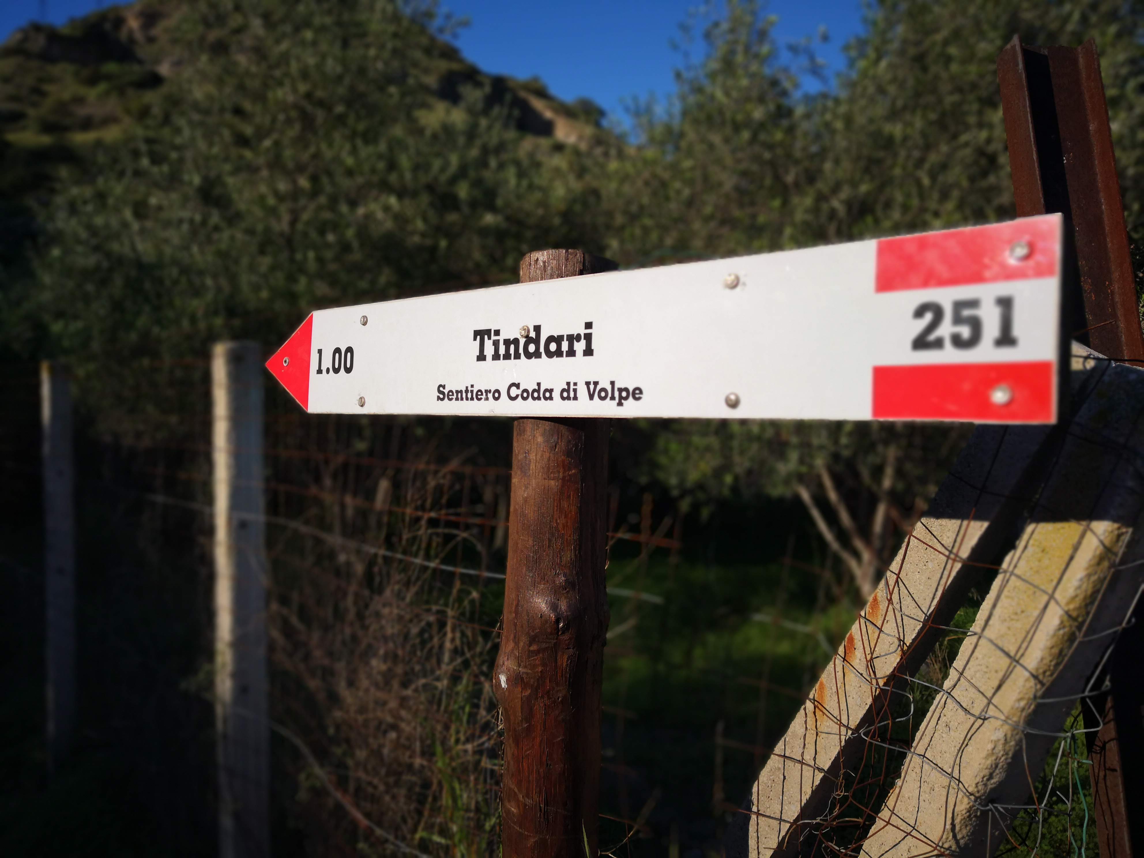 Sentiero coda di volpe, trekking a Tindari